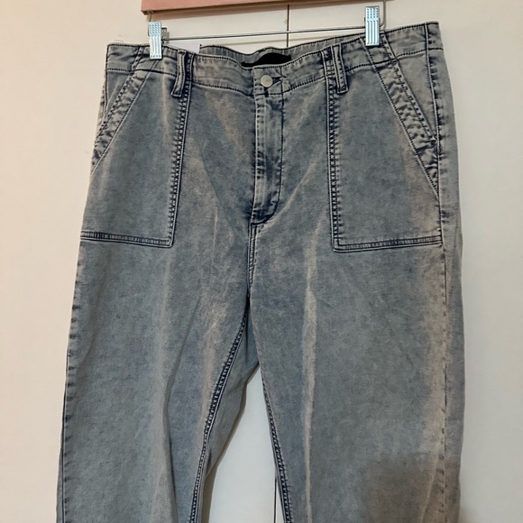 NWT Joe’s Jeans Women 34 French Terry Denim Jogger Light Wash Casual Tapered - Picture 3 of 13